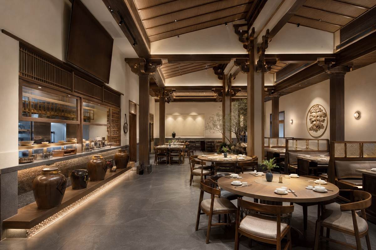 宋式晋韵餐饮主大厅